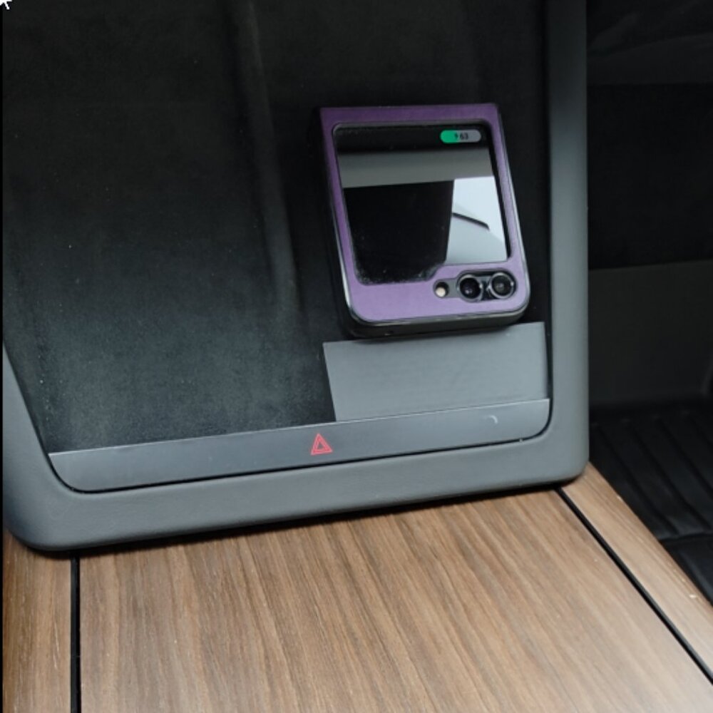 Tesla Model S Flip phone charging block